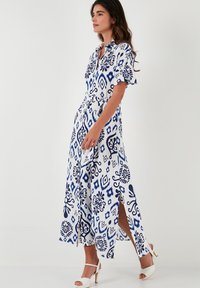LELA REGULAR FIT - Maksimekko - white
