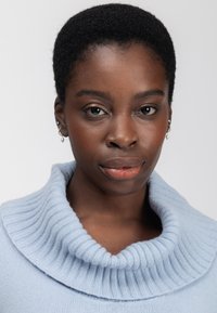 INFLUENCER COWL-NECK - Maglione - iceberg