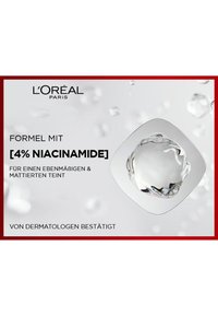 L'Oréal Paris INFAILLIBLE 32H MATTE COVER - Foundation - 135 vanille eclat/radiant vanilla