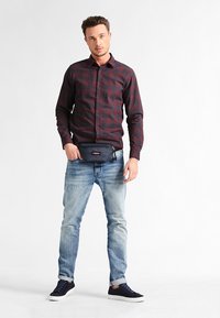 Eastpak SPRINGER - Marsupio - double denim