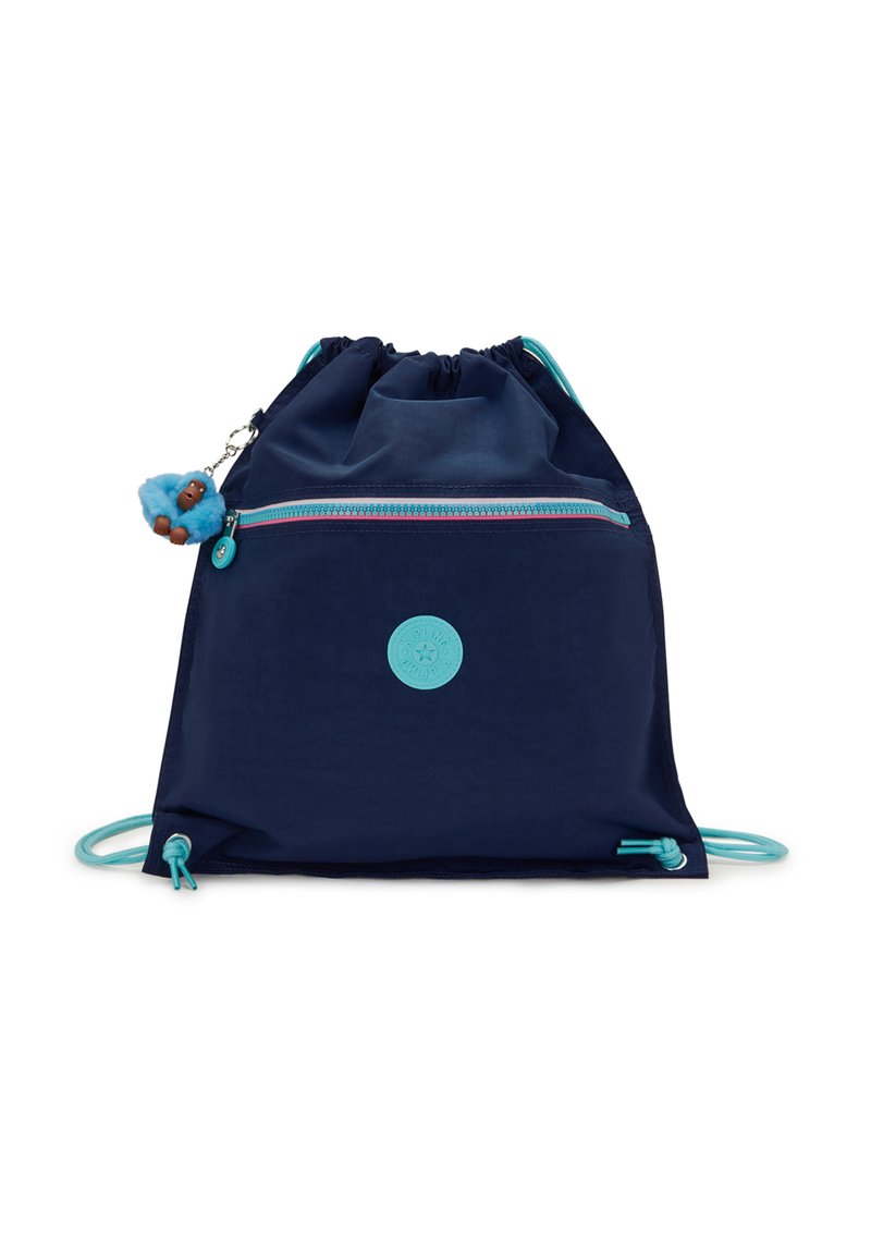 Marineblå snørepose lavet af slidstærkt nylon, med en frontlommepose med lynlås, teal accenter og en dekorativ blå pels charm.