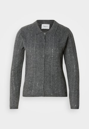 Cardigan lavorato a maglia grigio con scollo a collo, chiusura con bottoni, maniche lunghe e sottili dettagli di paillettes su tutto il tessuto.