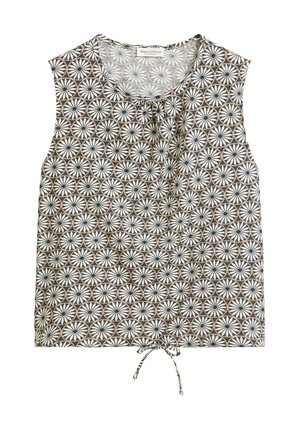 Sleeveless top in light fabric, featuring a circular pattern in black, white, and brown, with a drawstring twist at the hem.