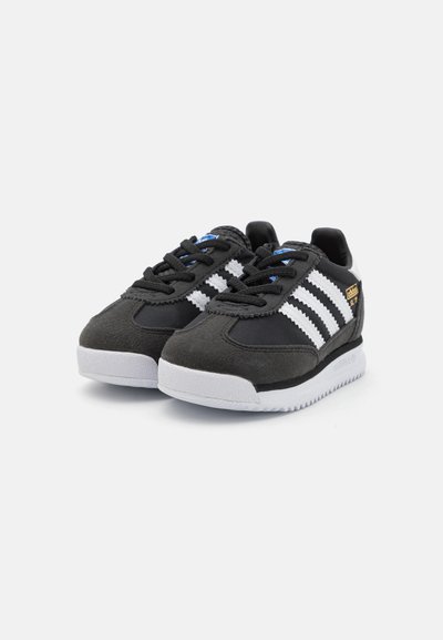 adidas gazelle silver green womens Used Adidas Samba OG Shoes Youth Size 4.5 main image 0