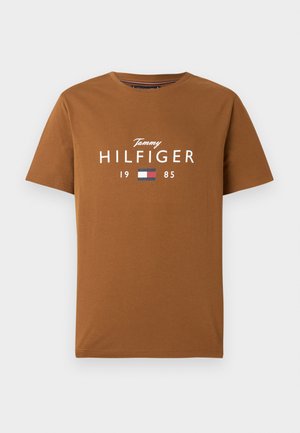 Tommy Hilfiger, LOGO GRAPHIC JERSEY CREW NECK T-SHIRT - Majica kratkih rukava s printom - highland khaki