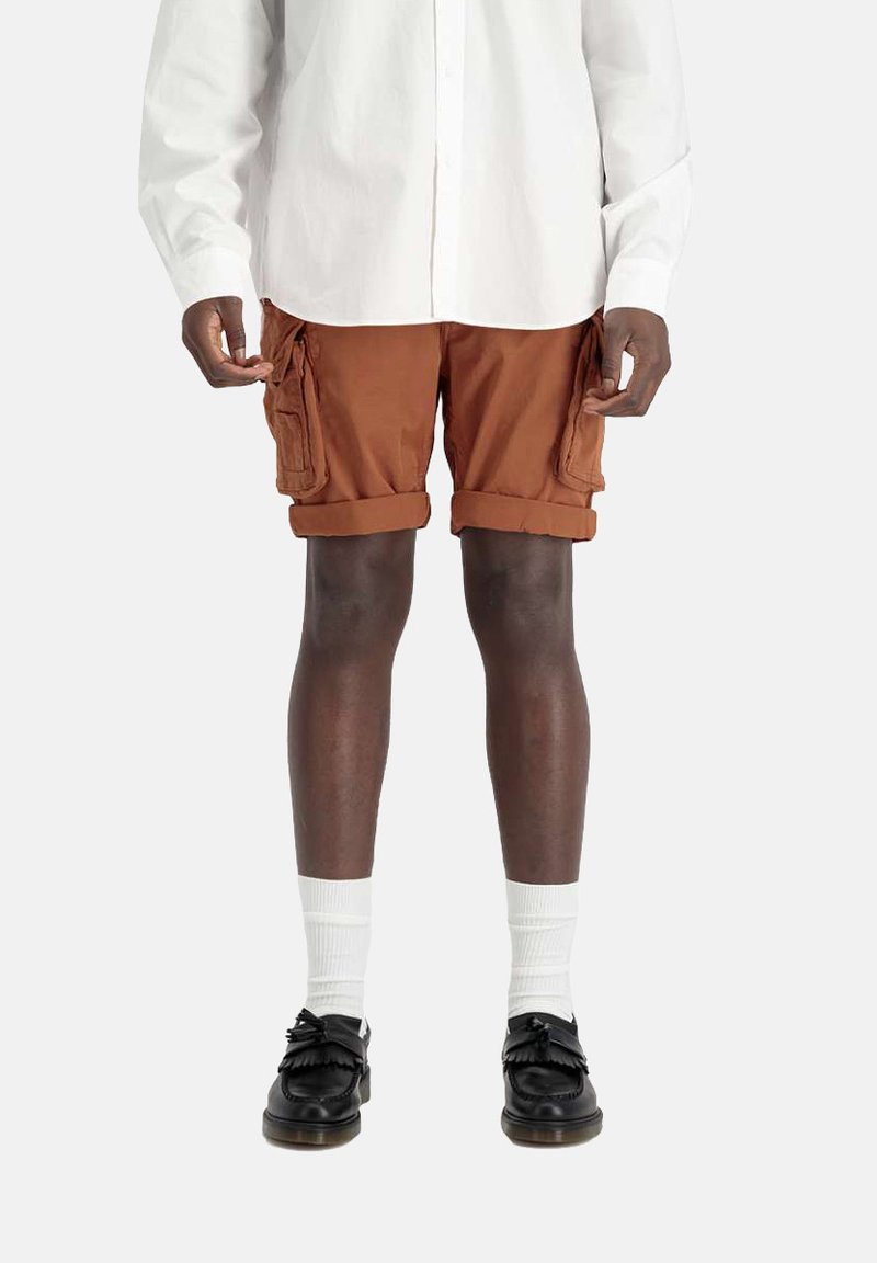 Alpha Industries Shorts - hazel brown