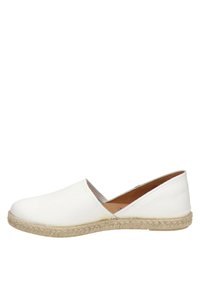 Białe espadryle slip-on z teksturowanej skórzanej cholewki oraz podeszwą z juty, charakteryzujące się zaokrąglonym noskiem i minimalnymi detalami przeszycia.