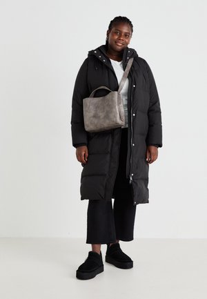 VMCERICAHOLLY LONG JACKET  - Down coat - black