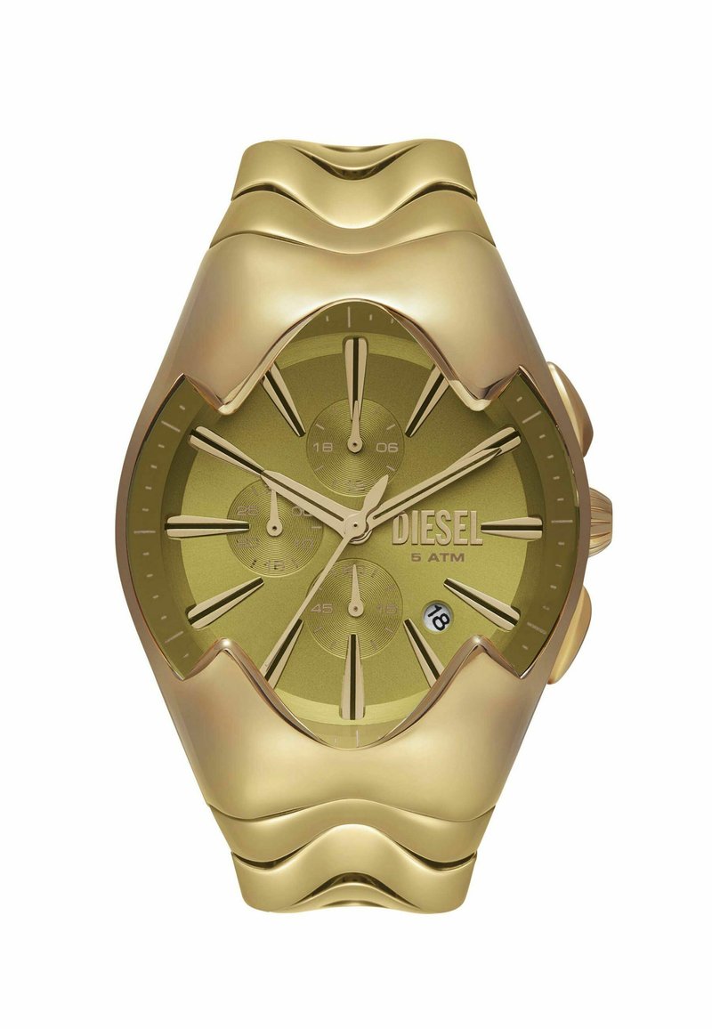 Montre Diesel avec un cadran vert olive, boîtier et bracelet en acier inoxydable doré, design en vague distinctif et affichage de la date à 6 heures.