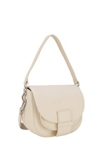 Borsa da sella in pelle color crema; chiusura a pattina con bottone automatico; tracolla regolabile; texture liscia; dettaglio logo impresso a rilievo sul davanti.