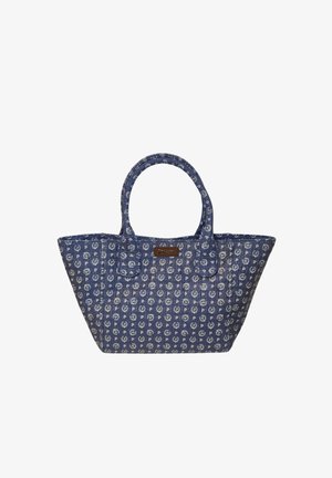 Borsa a trapezio di colore blu con loghi circolari bianchi stampati e manici corti e arrotondati, con una piccola toppa marrone del marchio sul davanti.