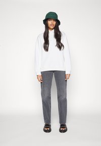Levi's® 501® '90S - Calças de ganga de perna direita - firestarter