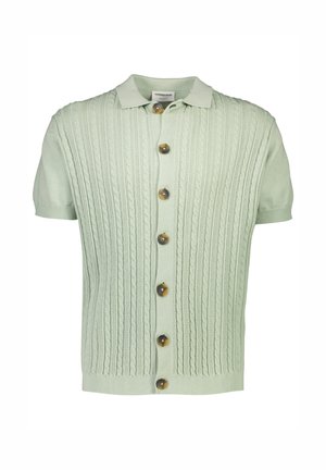 Hellgrünes Kurzarm-Cardigan mit einem strukturierten Kabelstrickmuster. Sie hat einen Kragen und dunkle Knöpfe auf der Vorderseite.