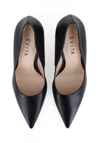 Escarpins noirs en cuir à bout pointu avec une finition lisse et un design découpé. L'intérieur présente une semelle intérieure beige douce portant la marque "EVITA".