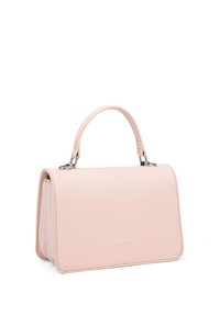 Rosa synthetisch leren handtas met een gestructureerd ontwerp, voorzien van een handvat aan de bovenkant, een klep sluiting en gouden brandingdetails.
