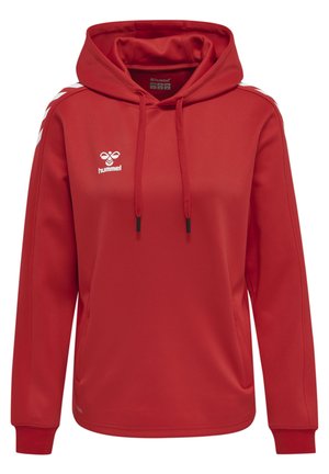 Sweatshirt à capuche rouge en tissu doux. Il affiche un logo sur la poitrine, des cordons de serrage et des bandes blanches sur les manches. Coupe standard.