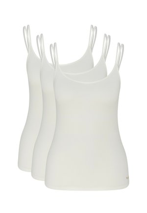 Drei weiße, ärmellose Damenunterhemden mit doppelten Schulterträgern, übereinandergelegt vor einem schlichten weißen Hintergrund gezeigt.