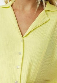 Rip Curl Skjortebluser - bright yellow
