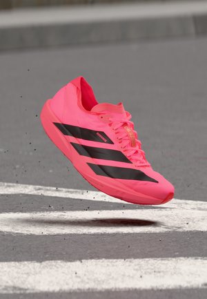 adidas Performance, ADIZERO TAKUMI SEN 11 W - Обувки за бягане по асфалт - solar turbo/core black/lucid red