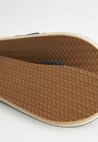 Next FLIP FLOPS REGULAR FIT - T-rihmaga sandaalid - navy