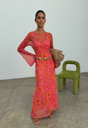 Never Fully Dressed Maxi ruha - coral