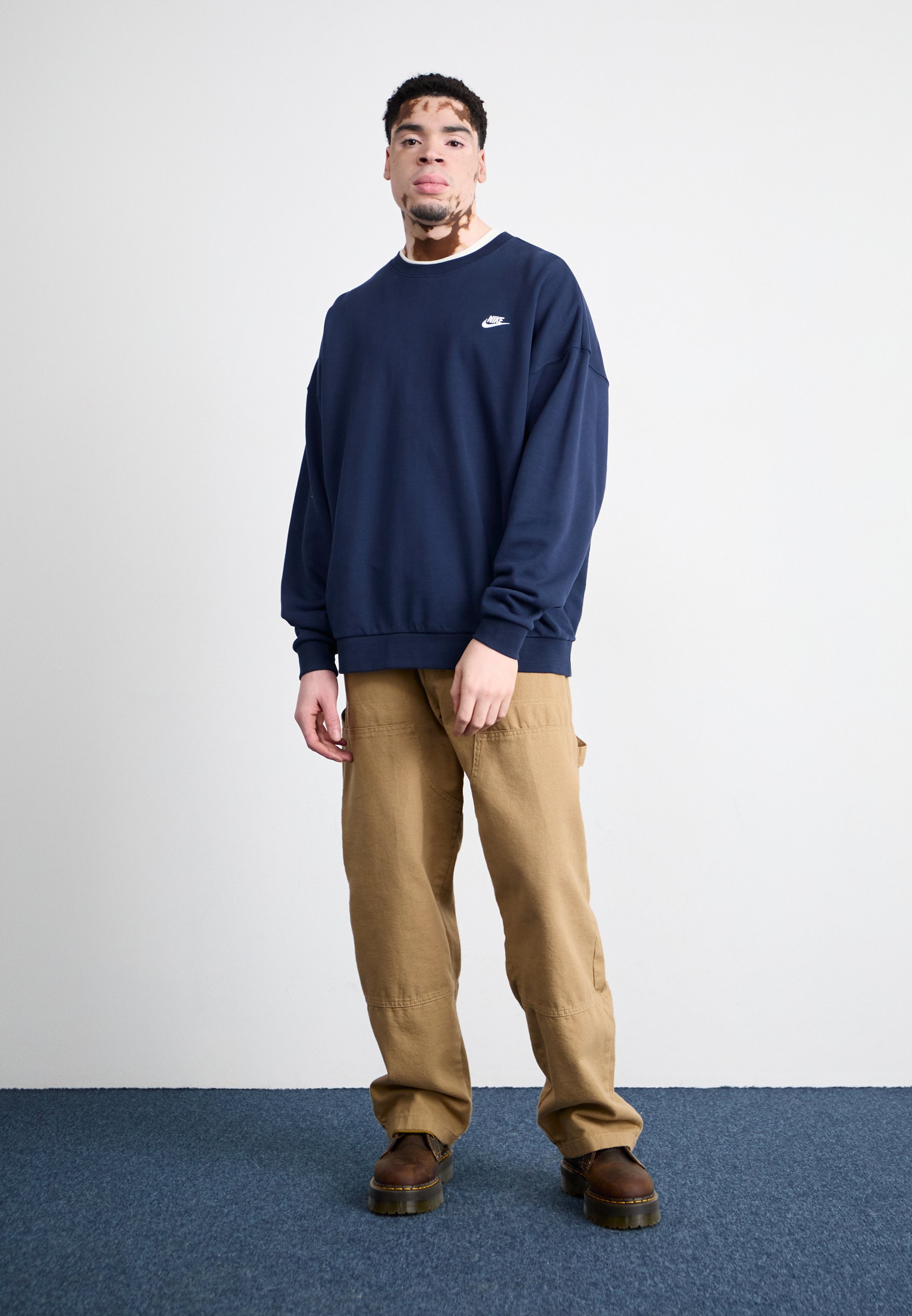 nike men's sportswear club crewneck sweatshirt psychic blue