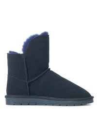 Botas azul marino a mitad de pantorrilla con un suave forro de piel de conejo púrpura, hechas de un material similar al ante, con una suela de goma plana y detalles de costura.