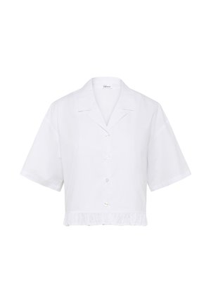 Chemise blanche à boutons, courte, avec un col, des manches courtes et un ourlet volanté. Tissu en coton lisse avec des boutons brillants.