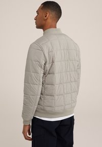 WE Fashion Bomber stiliaus striukė - grey