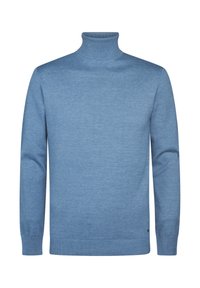 Jersey de cuello alto azul claro, hecho de una suave tela de punto. Presenta un cuello y puños acanalados, con un diseño limpio y minimalista sin patrones visibles.