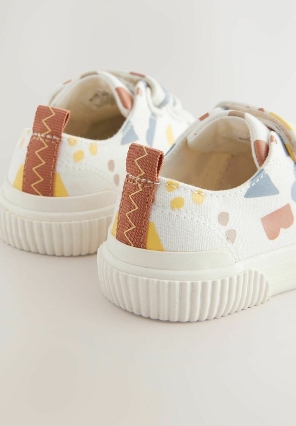 REGULAR FIT – TWO STRAP TOUCH FASTENING – Lauflernschuh