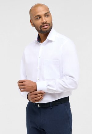 COMFORT FIT - Zakelijk overhemd - weiß