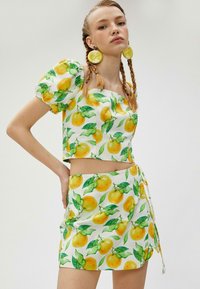 Koton ENVELOP PRINTED - Wikkelrok - yellow
