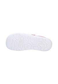 Suola di sneaker bianca in gomma con un motivo di grip testurizzato e brand embossato. Presenta una forma arrotondata ed è contrassegnata con la taglia "27".