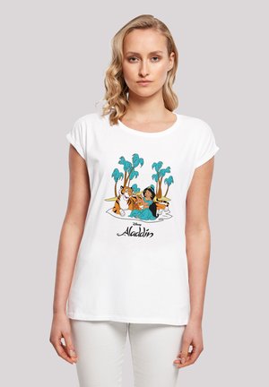 Hvit kortermet t-skjorte med et fargerikt Aladdin-motiv som viser karakterer og palmer. Mykt stoff, avslappet passform, rund hals.