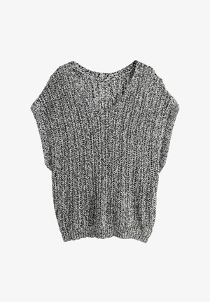 Melns un balts strīpains adīts īsroku džemperis ar V-veida izgriezumu un riboto apakšmalu, izklāts uz baltas virsmas.