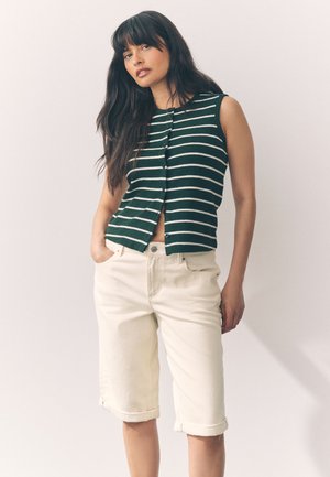 REGULAR FIT - KNEE LENGTH BERMUDA  - Džinsa auduma šorti - ecru