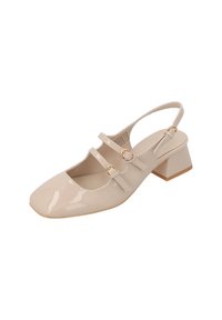 Beige spännlädersko med slingback, tre dekorativa remmar, fyrkantig tå och låg blockklack. Mjuk textur och elegant design.