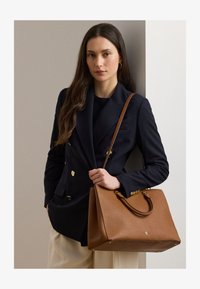 Nije odabrano, brown