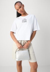 Marc O'Polo SHORT SLEEVE CREW NECK WOMENSDAY - T-shirt print - white