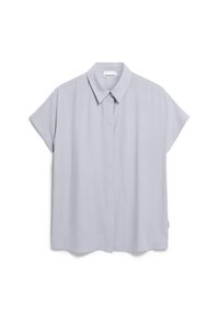 Unselected, misty morning