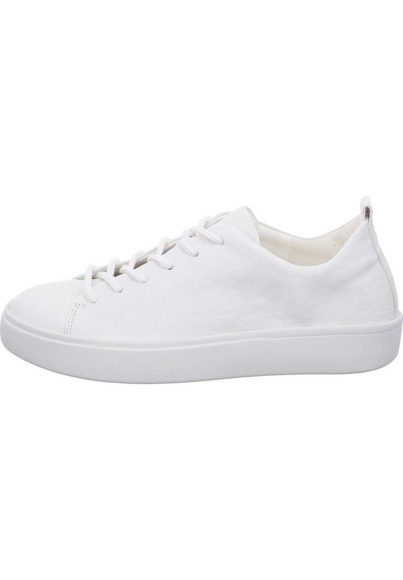 Baskets en cuir blanc avec une texture lisse, bout rond et semelle en caoutchouc plate. Dotées de six œillets pour les lacets et d'un design minimaliste.