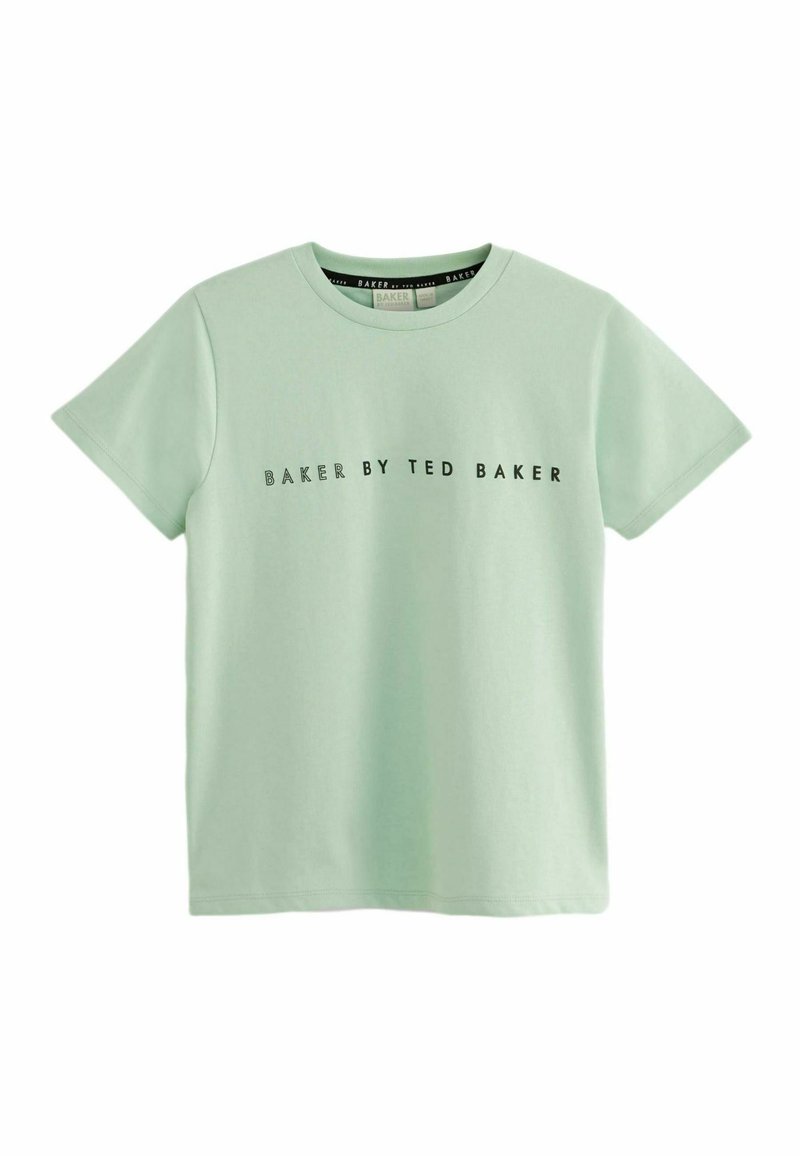 Camiseta de algodón verde menta con mangas cortas, que presenta un texto en negro que dice "BAKER BY TED BAKER" en el frente.