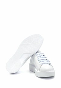 Derimod Sneaker low - white/weiß - Zalando.de