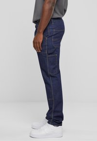 Urban Classics DOUBLE KNEE  - Blugi drepți - rinsed denim