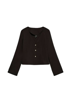 Crna kratka jakna s dugim rukavima, V-izrezom i pet metalnih gumba sprijeda. Glatki materijal bez vidljivih uzoraka.