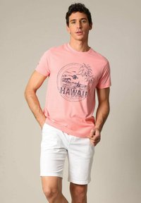 Non sélectionné, Flamingo