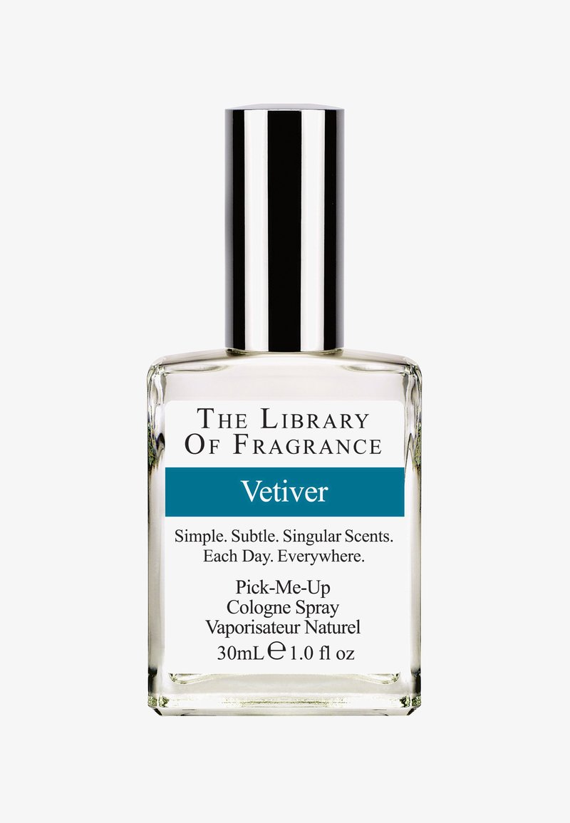 Bouteille de cologne en verre transparent avec un lourd capuchon en argent. L'étiquette présente une bande bleue avec "Vetiver" en texte blanc en gras. Capacité de 30 mL.