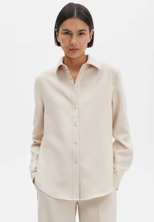 SLIGHTLY TAILORED - Chemisier - natural glaze