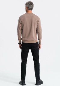 Ombre Felpa - coffee